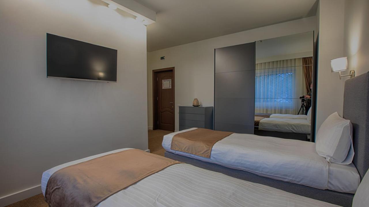 Mer Guest House B&B Brasov Exterior photo